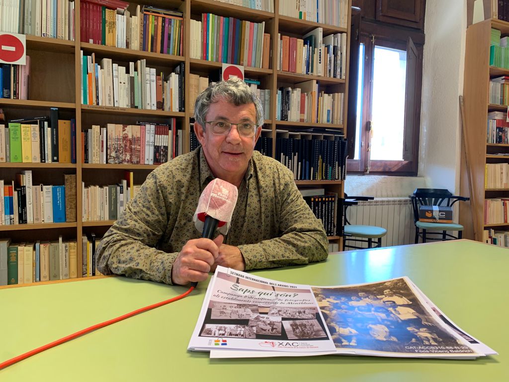 Josep Maria Porta durant una entrevista amb Ràdio Montblanc